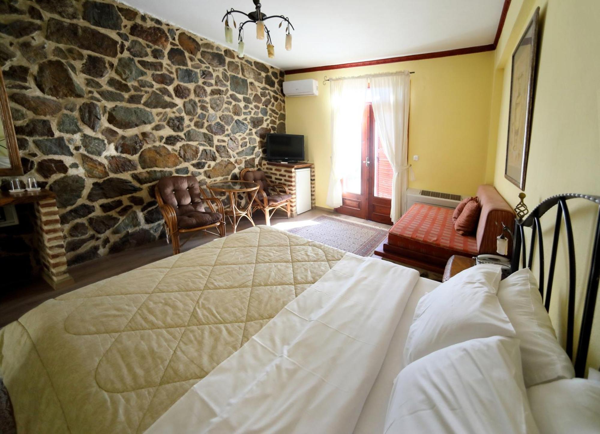 Hotel Loggas Sidhirokhorion Экстерьер фото