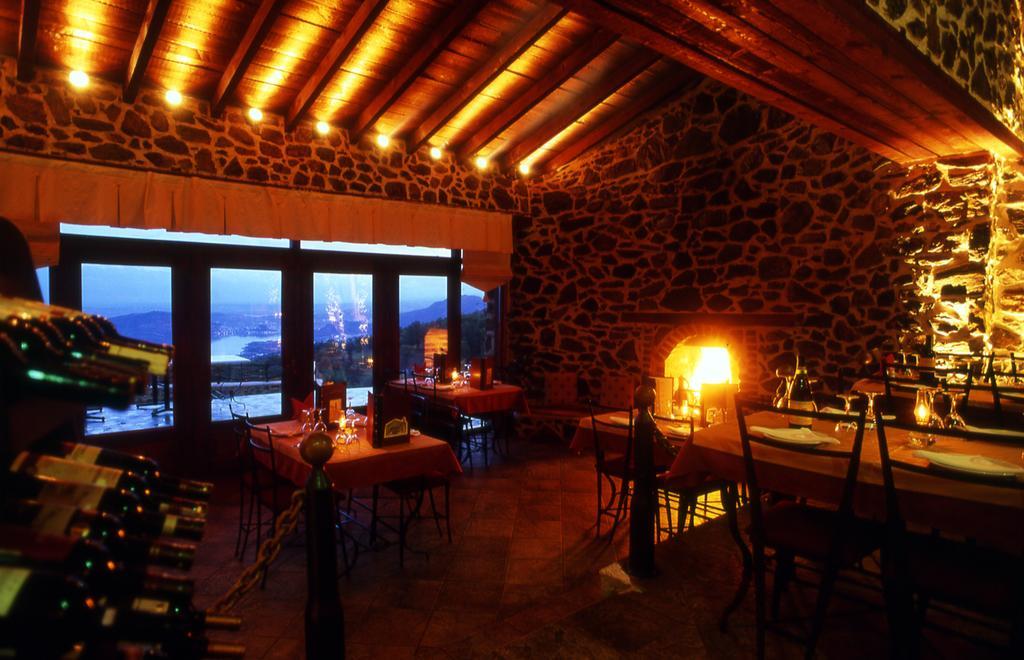 Hotel Loggas Sidhirokhorion Экстерьер фото