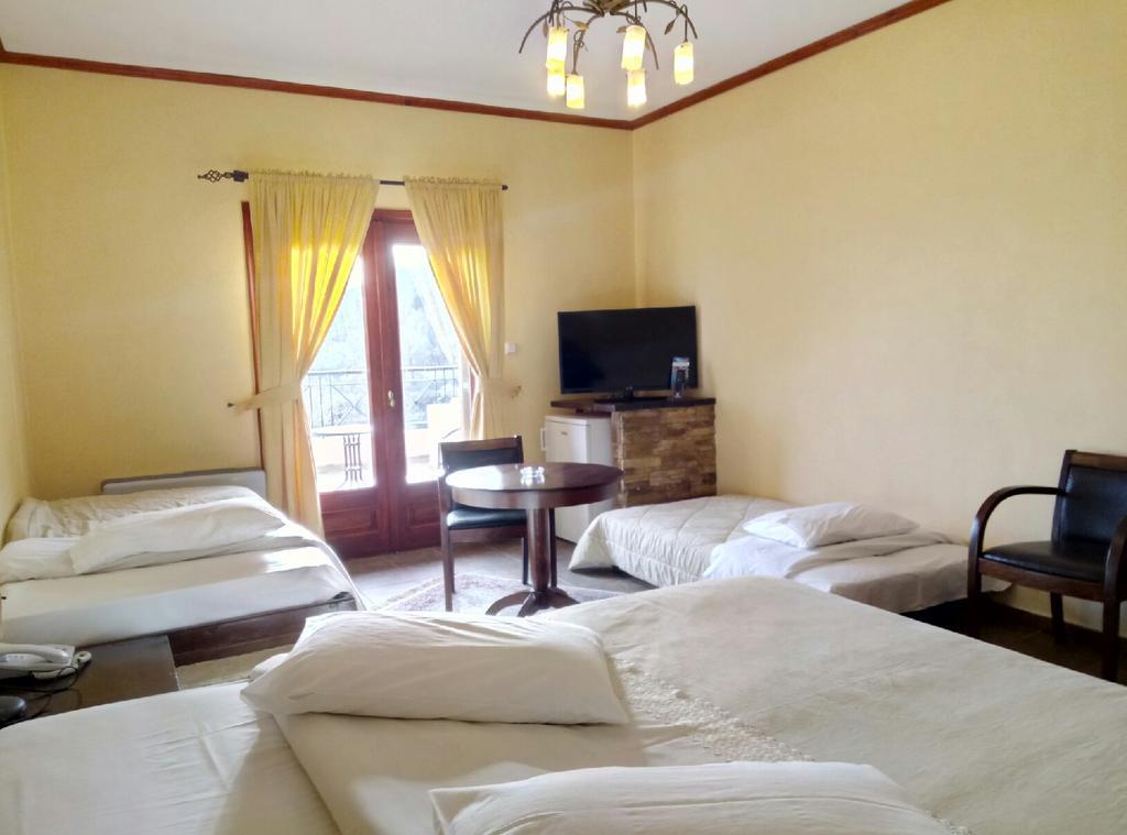 Hotel Loggas Sidhirokhorion Экстерьер фото