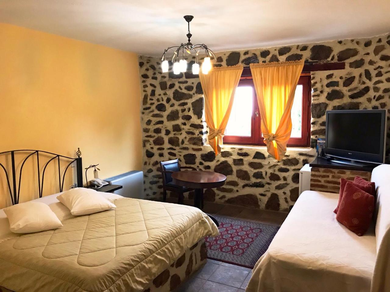 Hotel Loggas Sidhirokhorion Экстерьер фото